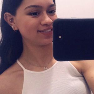 Meet your Posher, Mayra